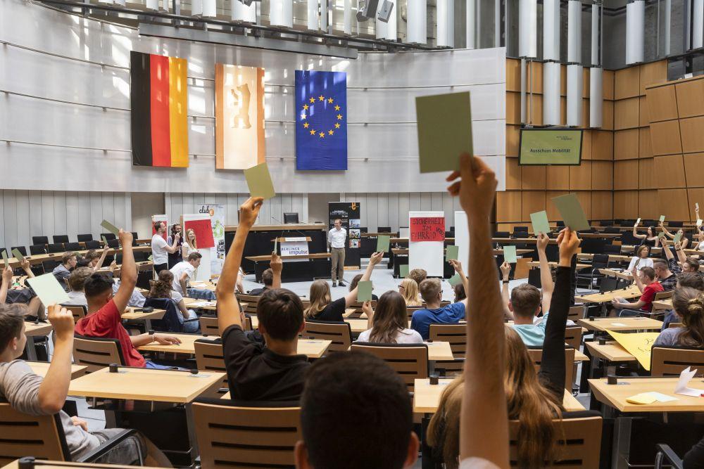 Jugend-Modellparlament für Klimaschutz- und Energiepolitik. Foto: Berliner Energieagentur, Dietmar Gust